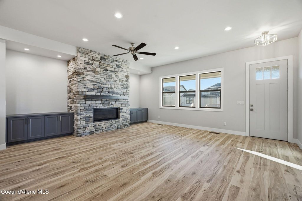 Photo of 4428 HIDE AWAY Ln, Coeur dAlene, ID 83815 (MLS # 25-11483)