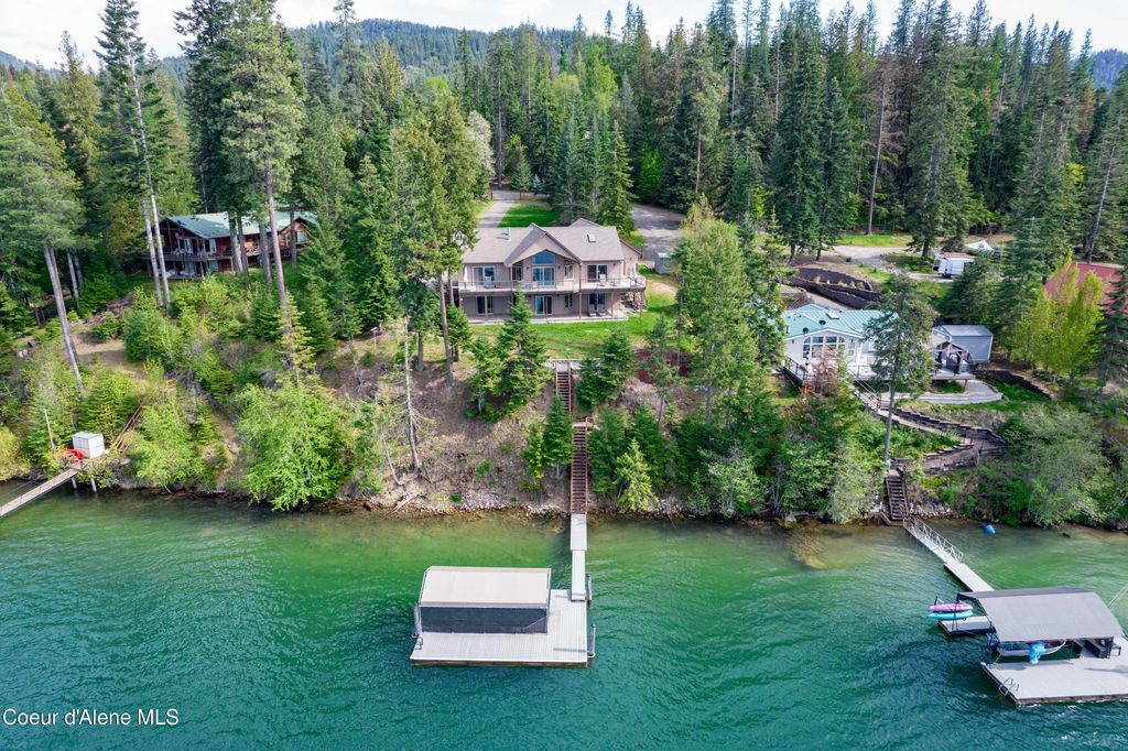 Photo of 7833 BURLEY Ct, Hayden, ID 83835 (MLS # 26-4555)