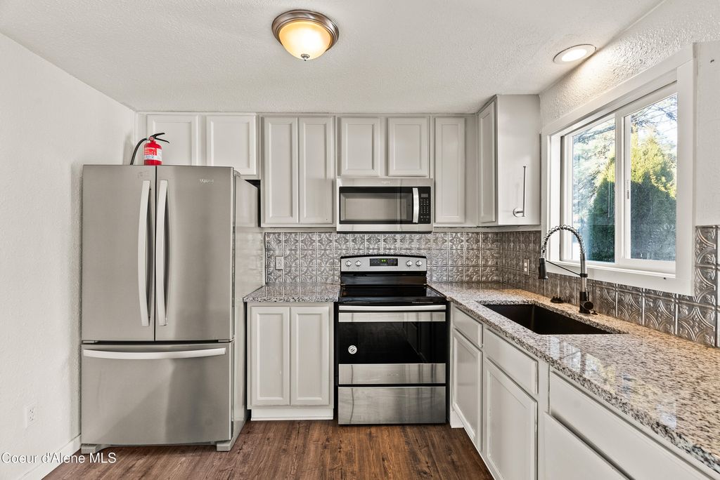 Photo of 1637 E Hastings AVE, Coeur dAlene, ID 83814 (MLS # 25-902)