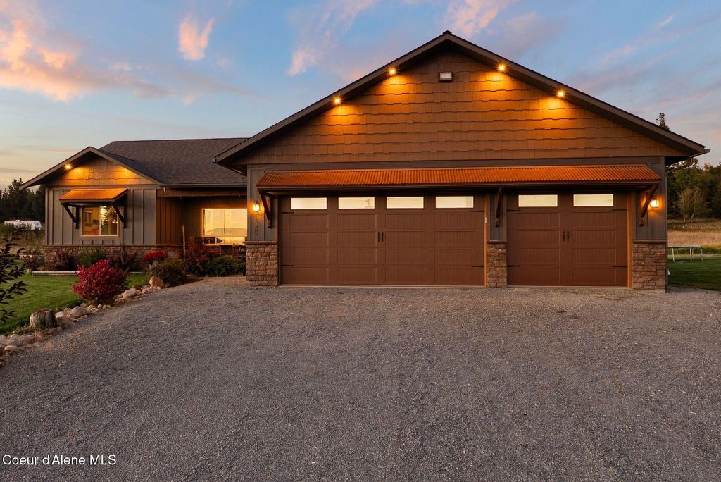 Photo of 251 Louie Knotts Ln, Oldtown, ID 83822 (MLS # 25-10134)
