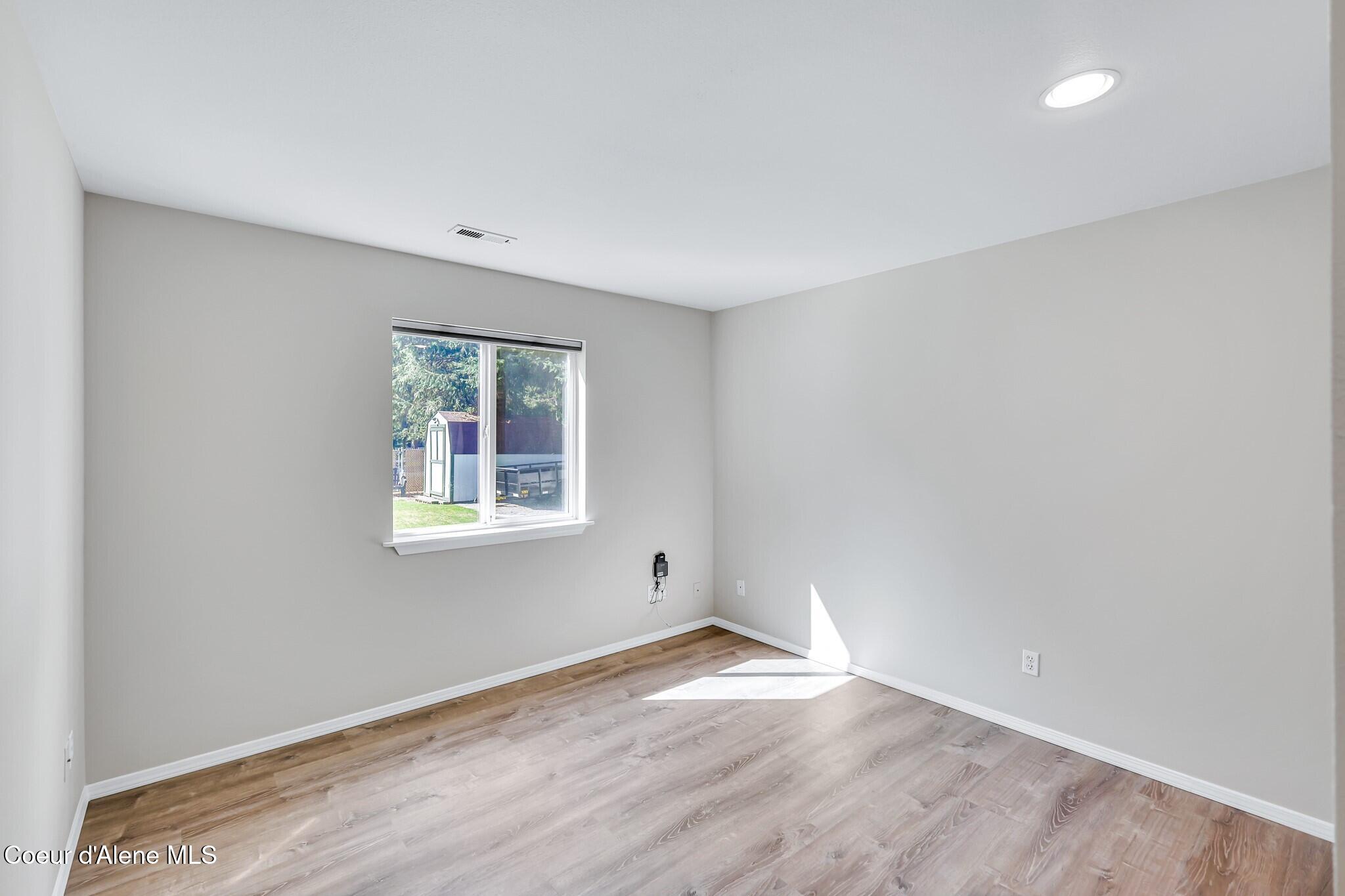 5276 W Broken Tee Rd, Rathdrum, Idaho image 11