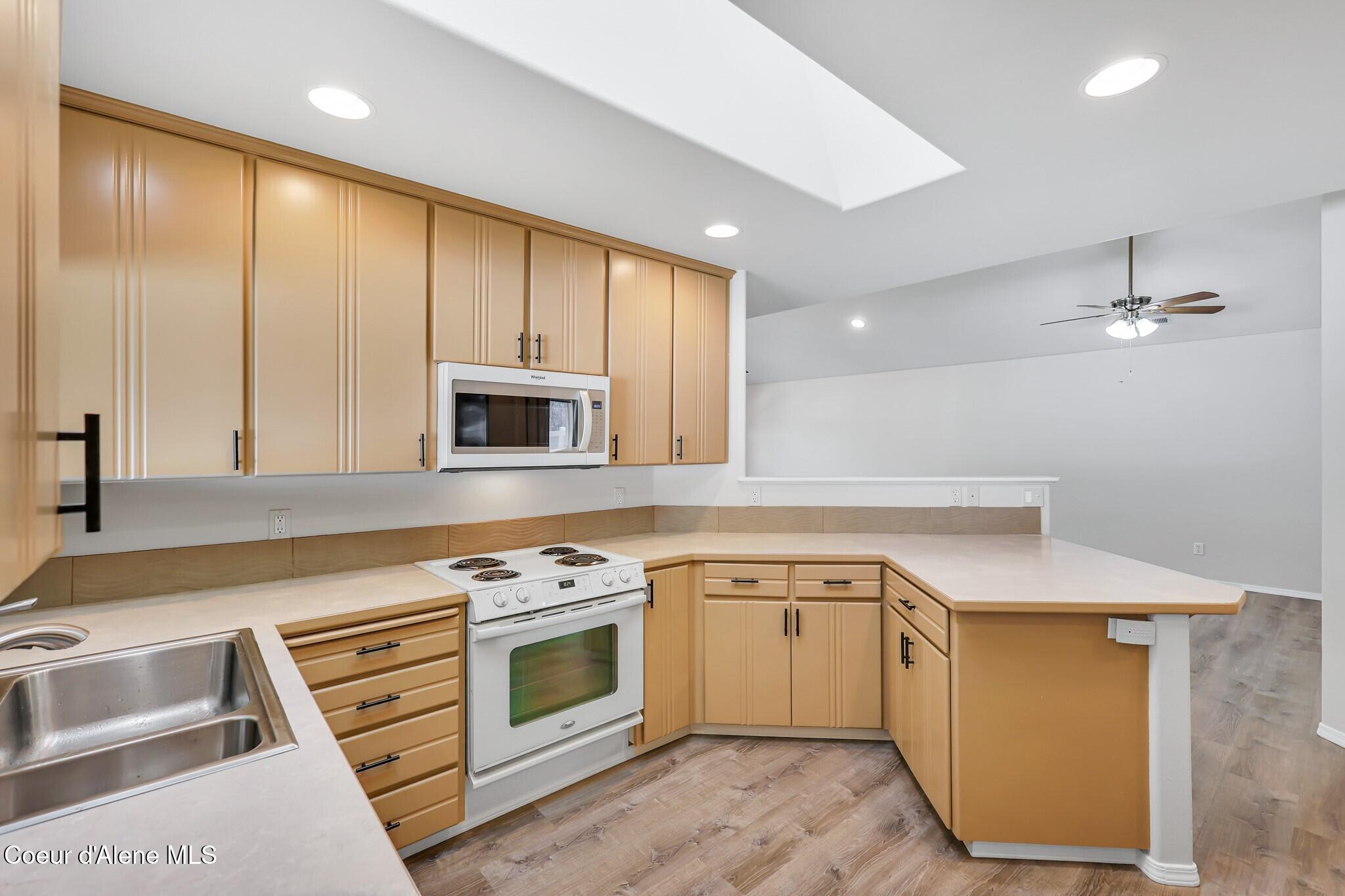 5276 W Broken Tee Rd, Rathdrum, Idaho image 3