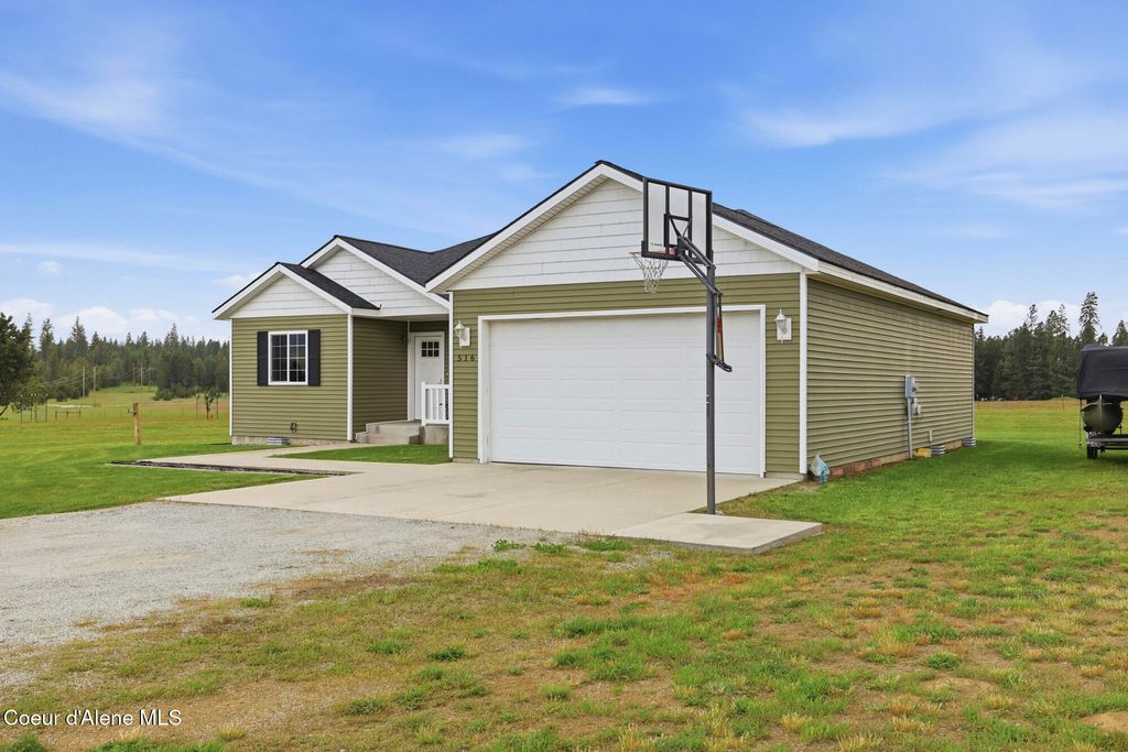 Photo of 516 Solar Rd, Oldtown, ID 83822 (MLS # 26-4882)