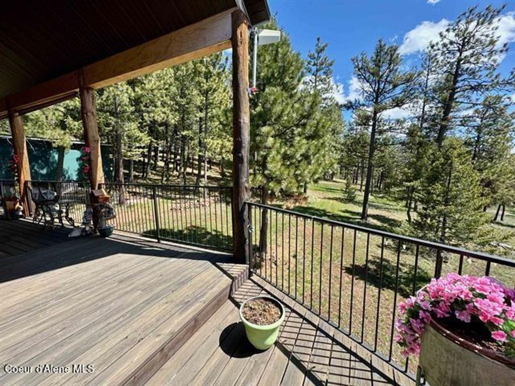 Photo of 23003 Deer Creek Rd Rd, Winchester, ID 83555 (MLS # 25-3013)
