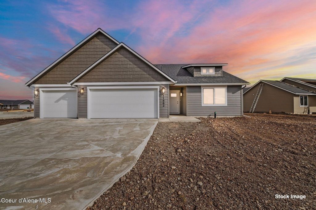 Photo of 12013 LENNON Ln, Rathdrum, ID 83858 (MLS # 26-2744)