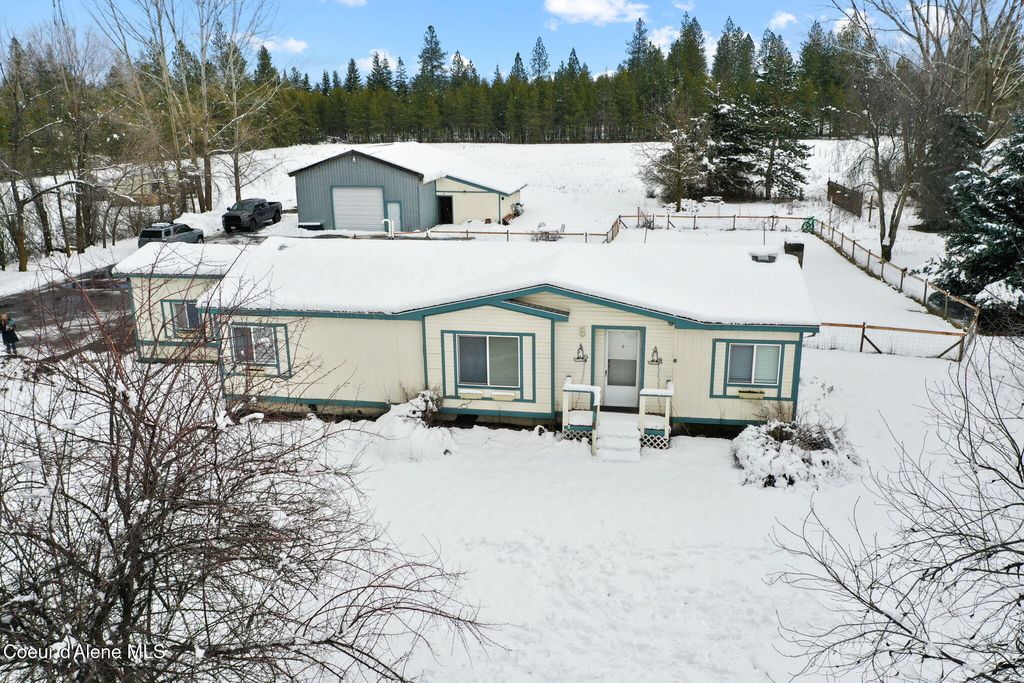 Photo of 16518 Mountain View View, Rathdrum, ID 83858 (MLS # 26-389)
