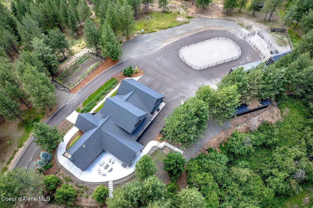 Photo of 14815 Starr RD, Rockford, WA 99030 (MLS # 26-7257)