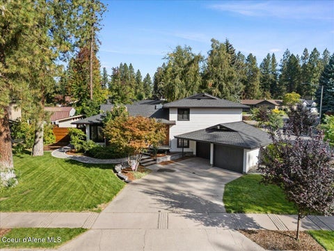 Photo of 2201 CANYON DR, Coeur dAlene, ID 83815 (MLS # 26-9571)