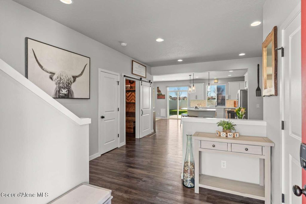 Photo of 1033 Percival Ave, Post Falls, ID 83854 (MLS # 26-3642)