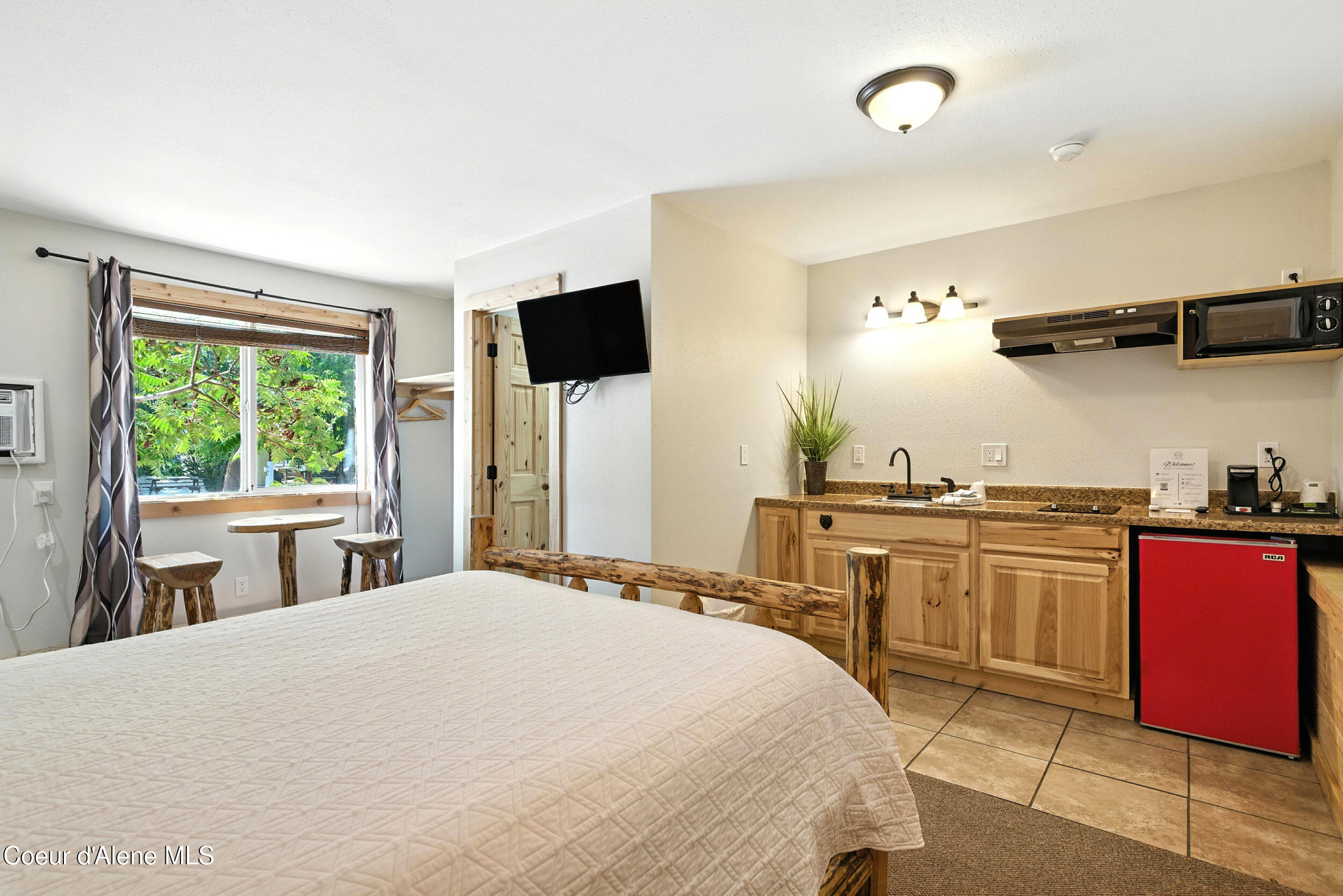 Bonners Ferry, Idaho 83805, United States, ,Commercial,Active,172964