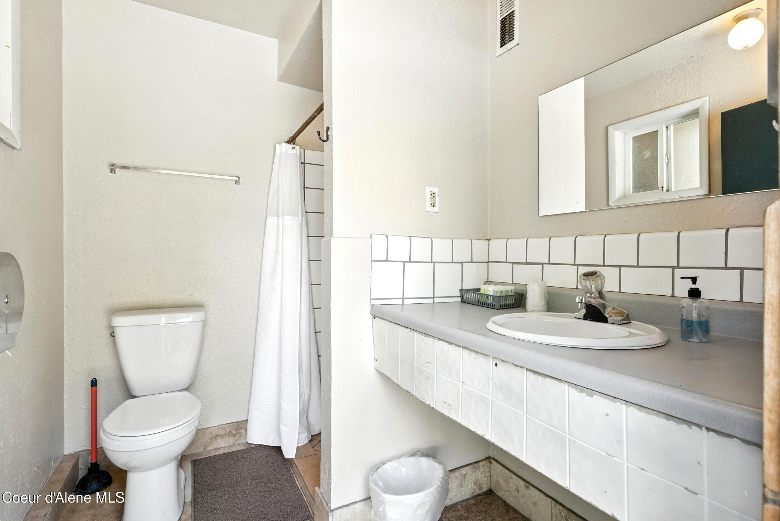 Bonners Ferry, Idaho 83805, United States, ,Commercial,Active,172964