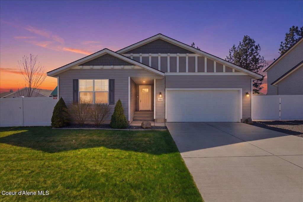 Photo of 6924 Christine St, Rathdrum, ID 83858 (MLS # 26-3666)