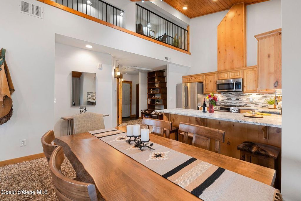 Photo of 308 OHIO # 402, Kellogg, ID 83837 (MLS # 26-1317)