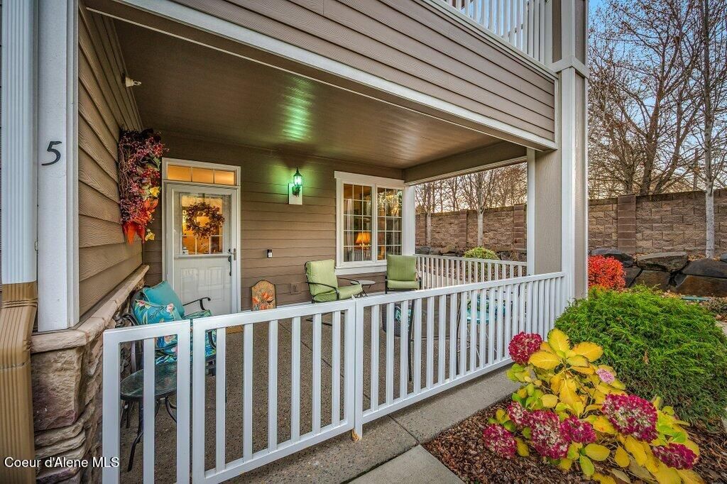 Photo of 4539 GREENCHAIN Loop #5, Coeur dAlene, ID 83814 (MLS # 25-11142)