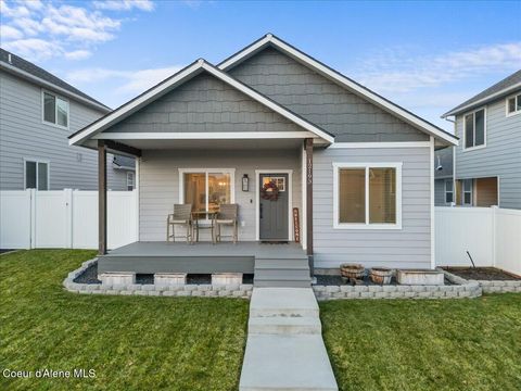 Photo of 12193 MOORFIELD Ave, Post Falls, ID 83854 (MLS # 25-11008)