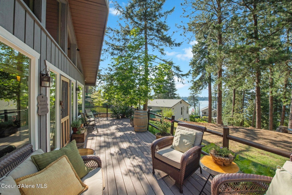 Photo of 4676 Hayden Lake Lake, Hayden, ID 83835 (MLS # 26-7918)