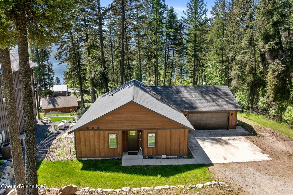 Photo of 35095 Terrace DR, Bayview, ID 83803 (MLS # 26-4742)