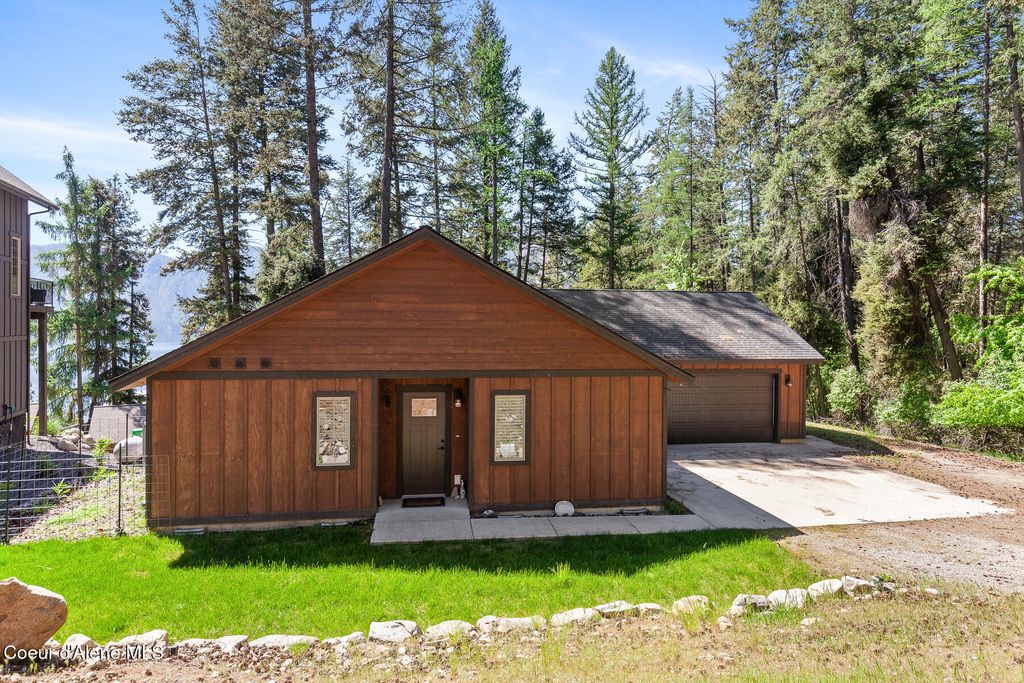 Photo of 35095 Terrace DR, Bayview, ID 83803 (MLS # 26-4742)