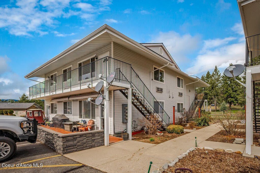 Photo of 15 Fairway Dr #A1, Blanchard, ID 83804 (MLS # 25-10625)