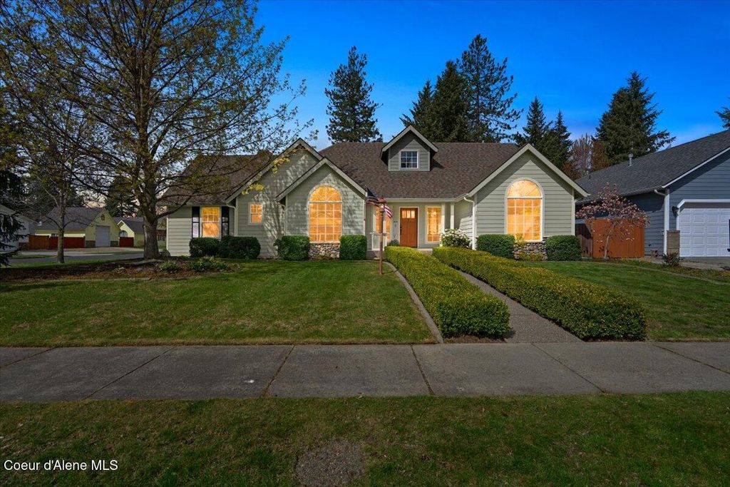 Photo of 3815 Alex St, Coeur dAlene, ID 83815 (MLS # 26-4136)