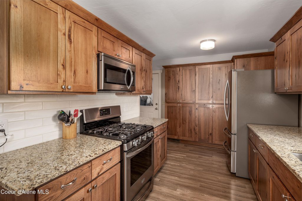 Photo of 10378 Bateman St, Hayden, ID 83835 (MLS # 26-383)