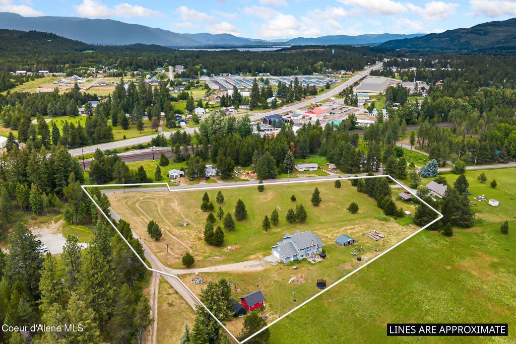 Photo of 438 Davis RD, Sagle, ID 83860 (MLS # 26-6938)
