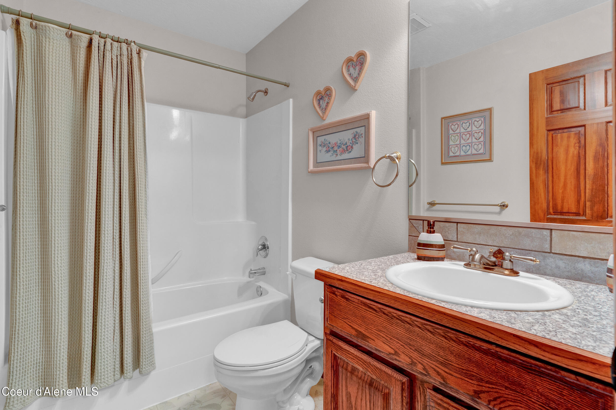 5340 W Hull Lp, Coeur d'Alene, Idaho image 24