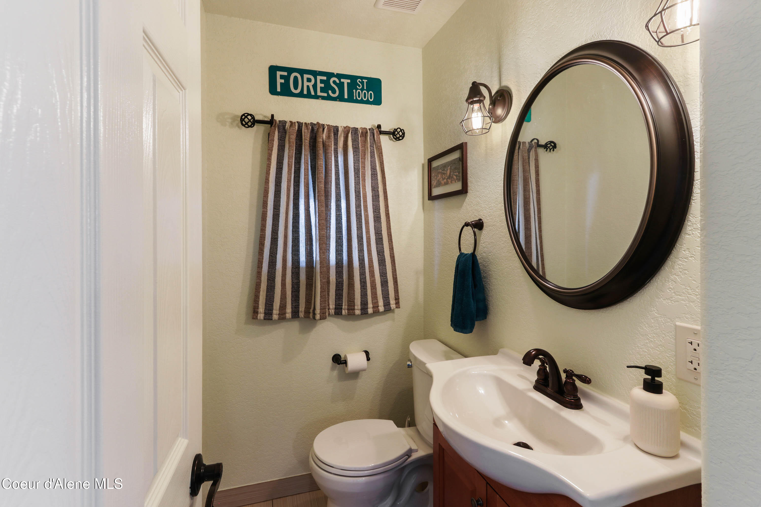 1115 Forest Ave, Sandpoint, Idaho image 17