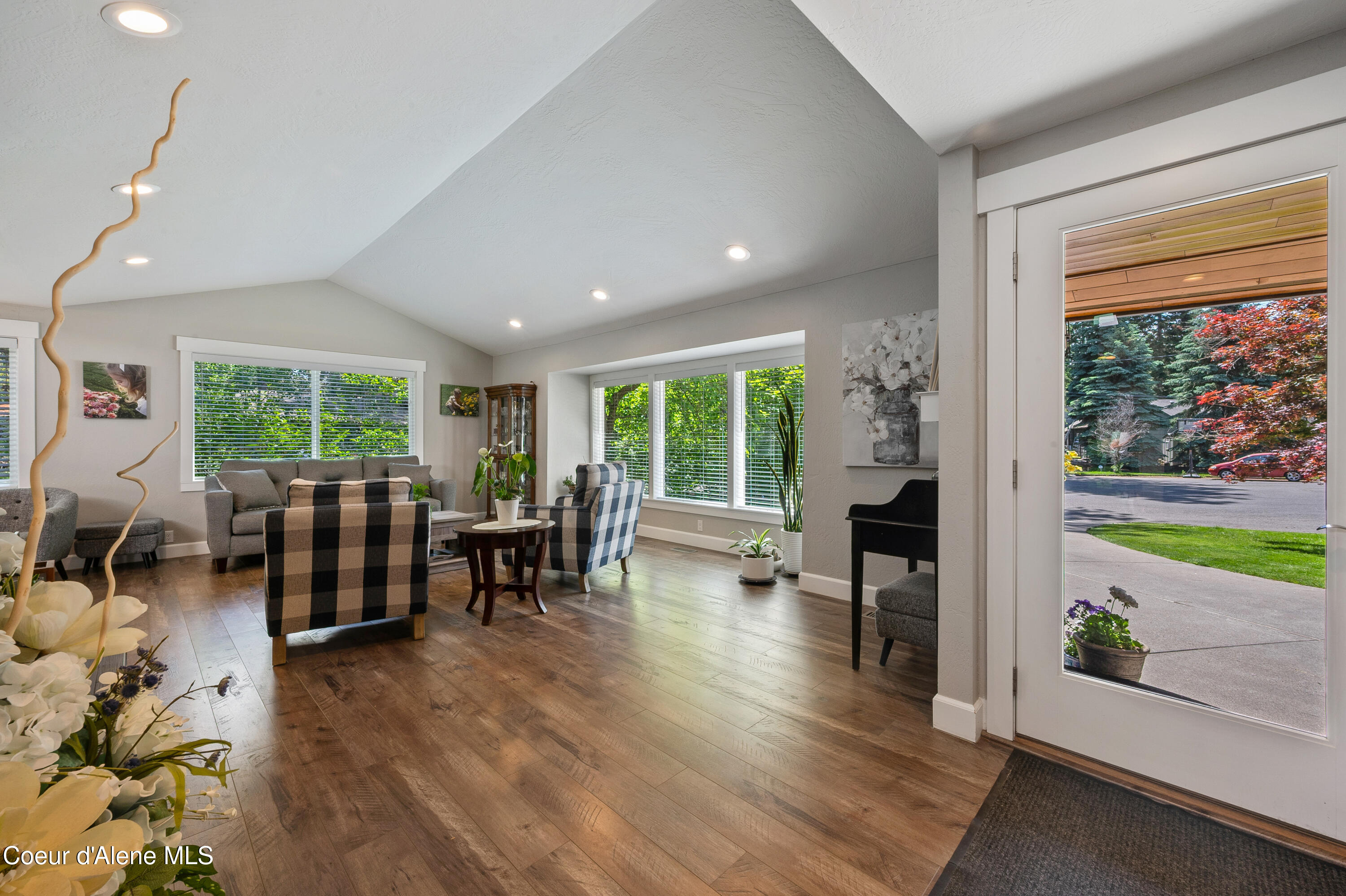 3593 W Fairway Dr, Coeur d'Alene, Alaska image 10
