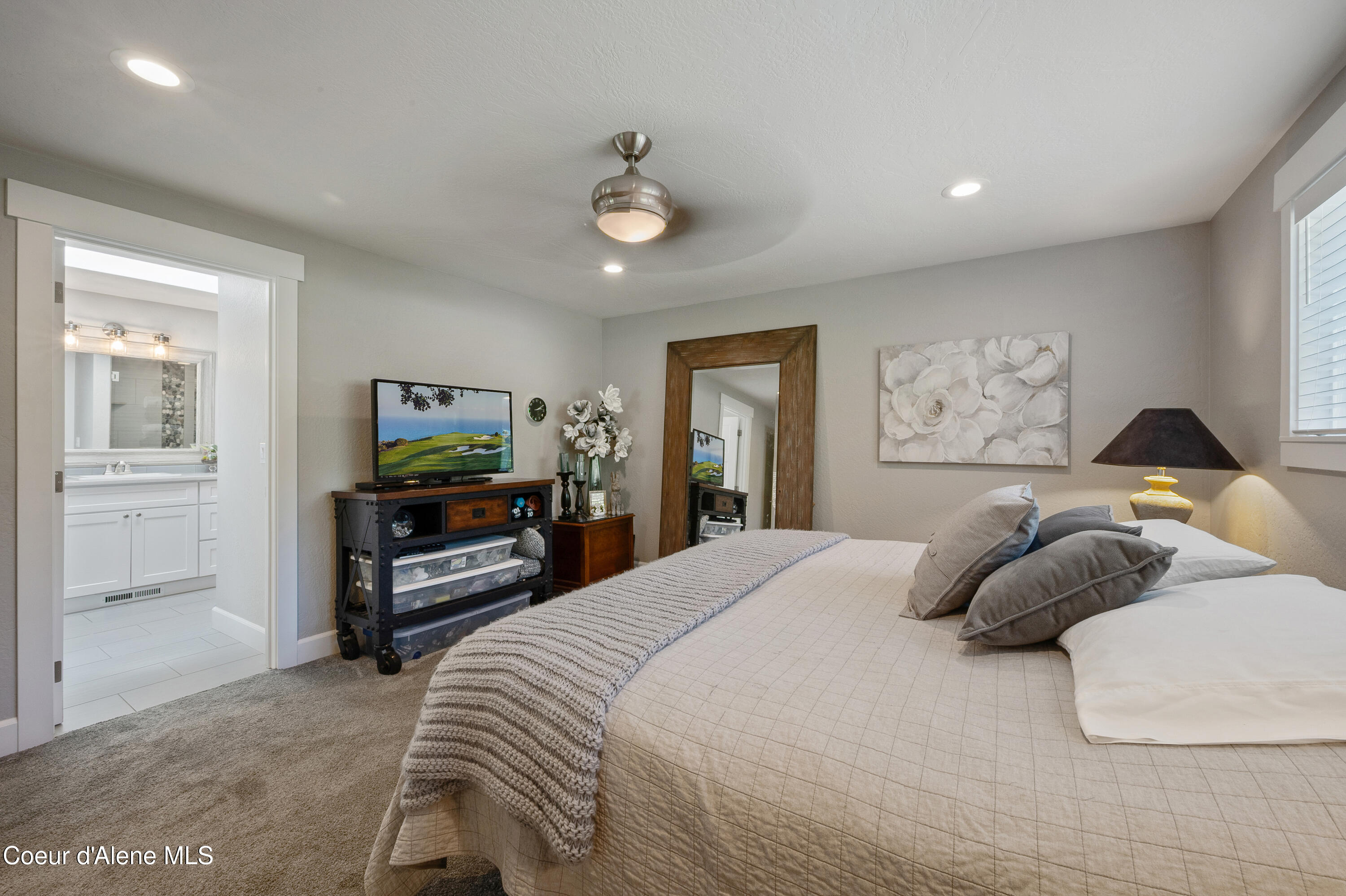 3593 W Fairway Dr, Coeur d'Alene, Alaska image 28