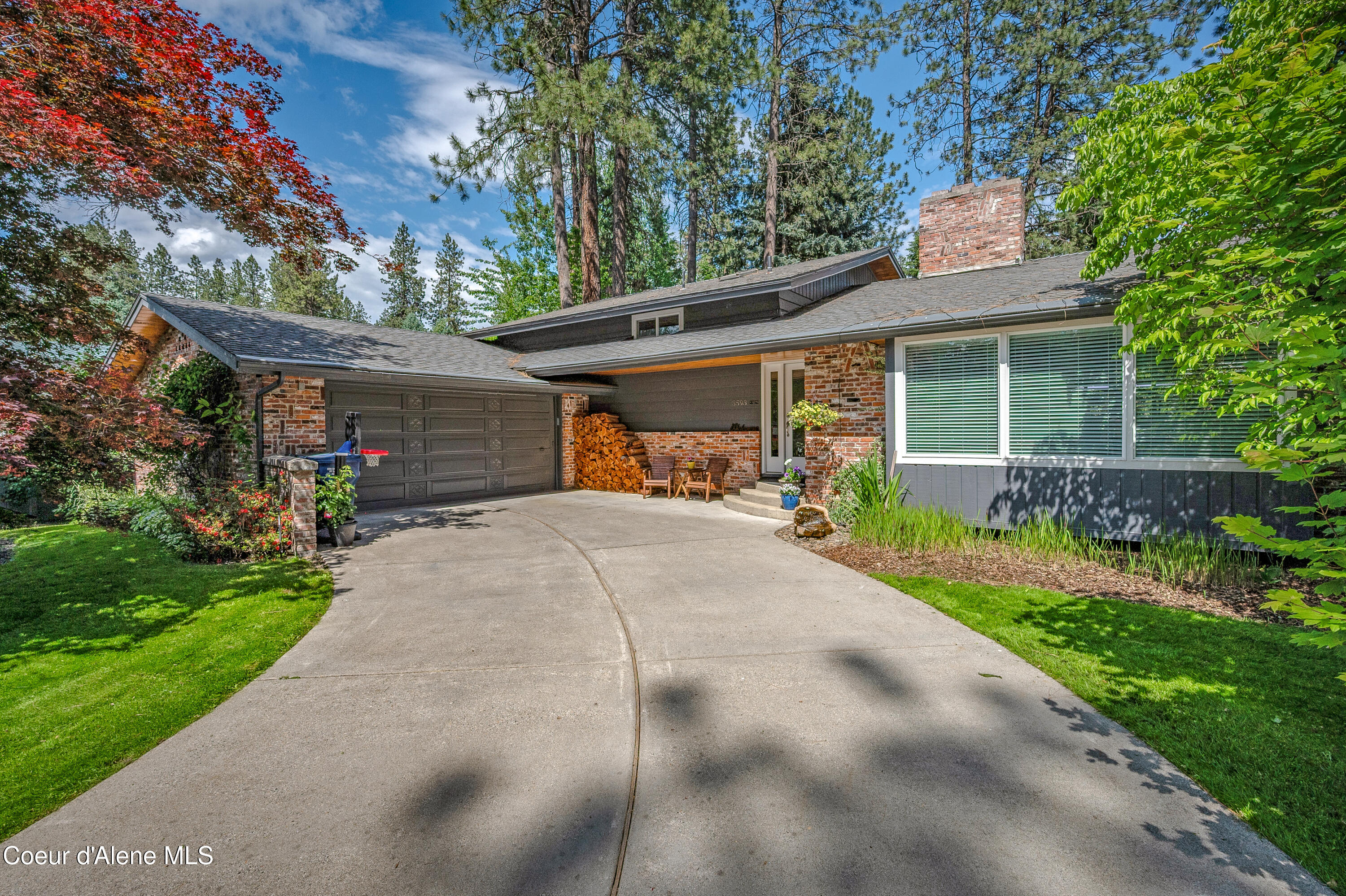 3593 W Fairway Dr, Coeur d'Alene, Alaska image 1