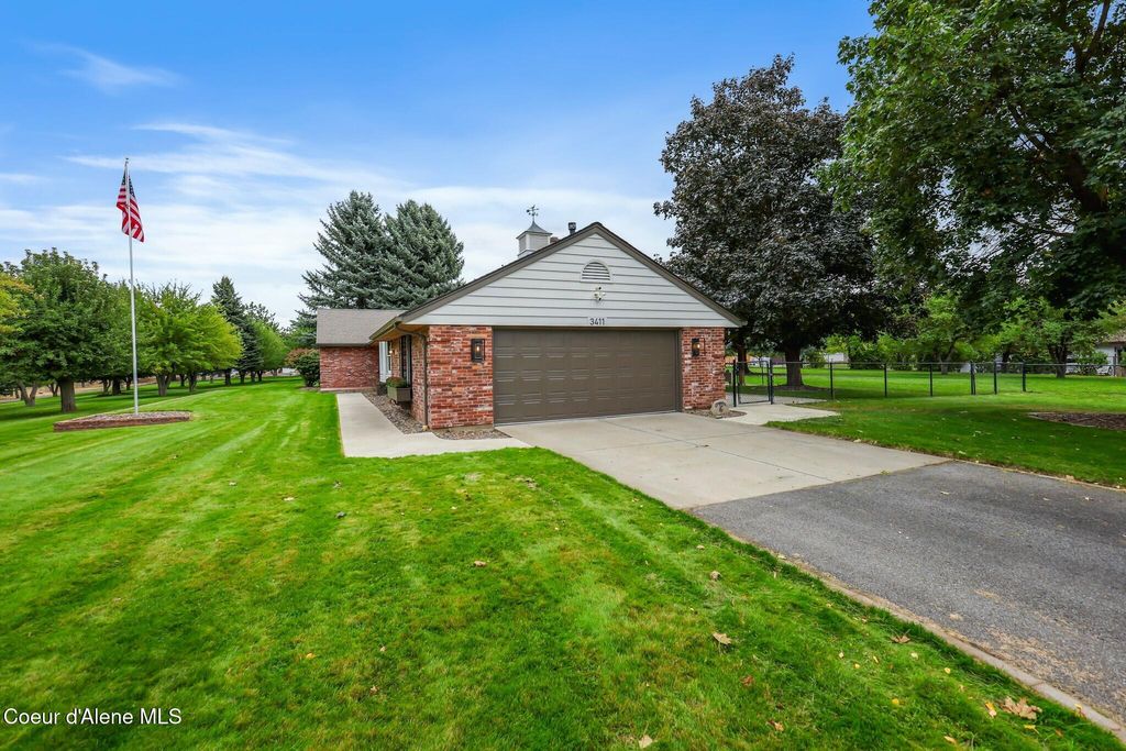 Photo of 3411 Best Rd, Veradale, WA 99037 (MLS # 25-10261)