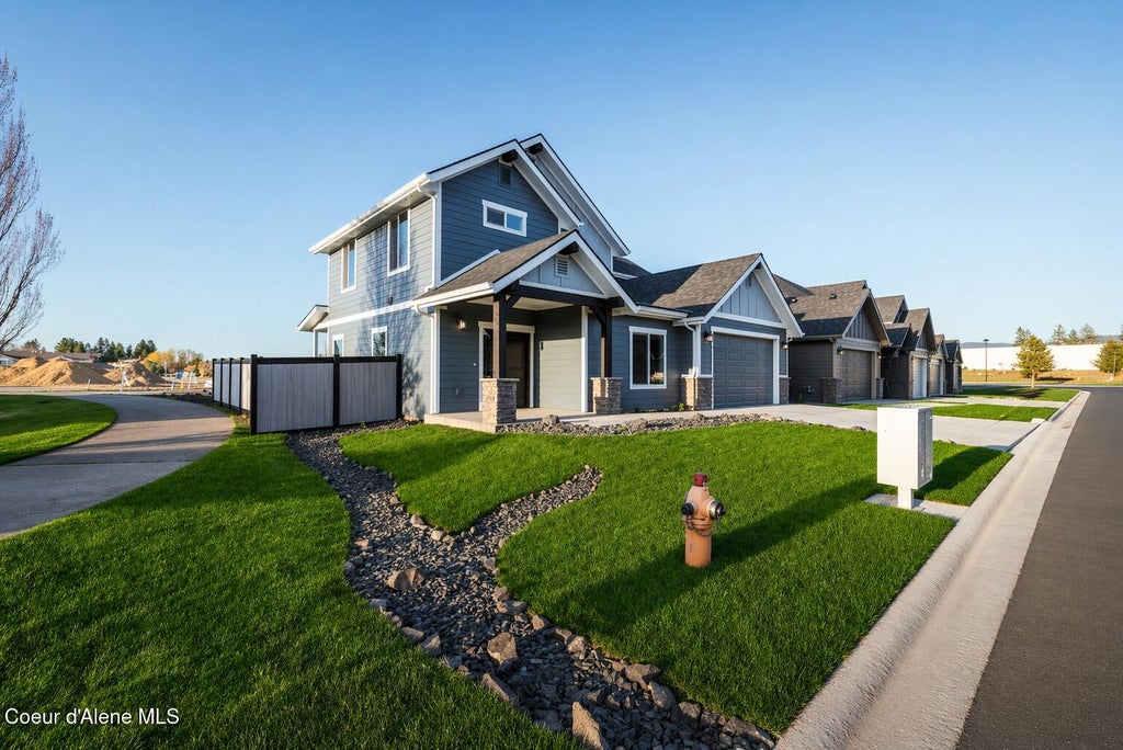 Photo of 8429 SNOWFLAKE Ln, Hayden, ID 83835 (MLS # 26-9250)