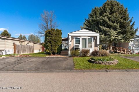 Mobile Home For Sale - 2299 Merlyn Way<br/> Kootenai County, Post Falls, ID 83854