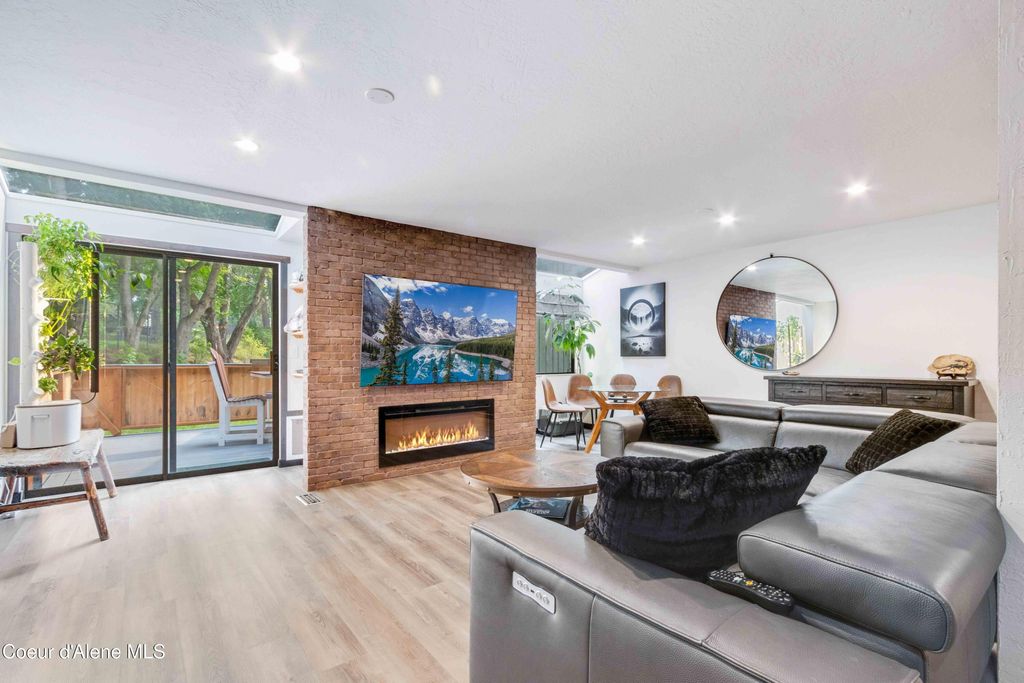 Photo of 600 HUBBARD Ave #29, Coeur dAlene, ID 83814 (MLS # 25-9195)