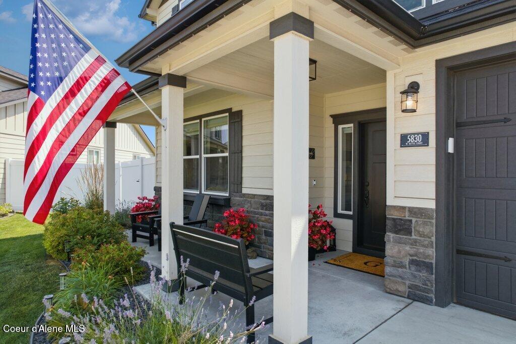 Photo of 5830 Bettis Ct, Rathdrum, ID 83858 (MLS # 26-9287)