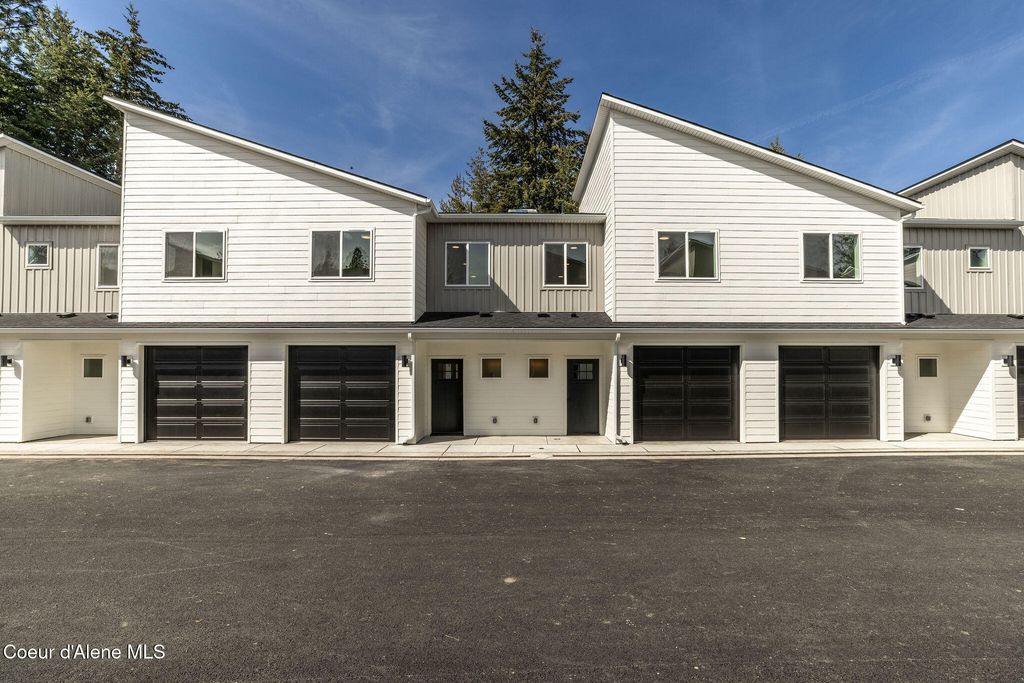 Photo of 3701 Torrey Pine Pine, Coeur dAlene, ID 83815 (MLS # 25-10148)