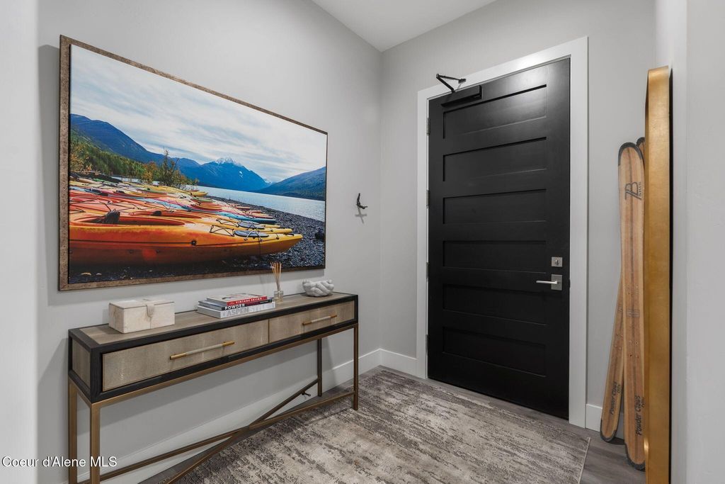 Photo of 802 Sandpoint Ave Ave #8104, Sandpoint, ID 83864 (MLS # 25-11561)