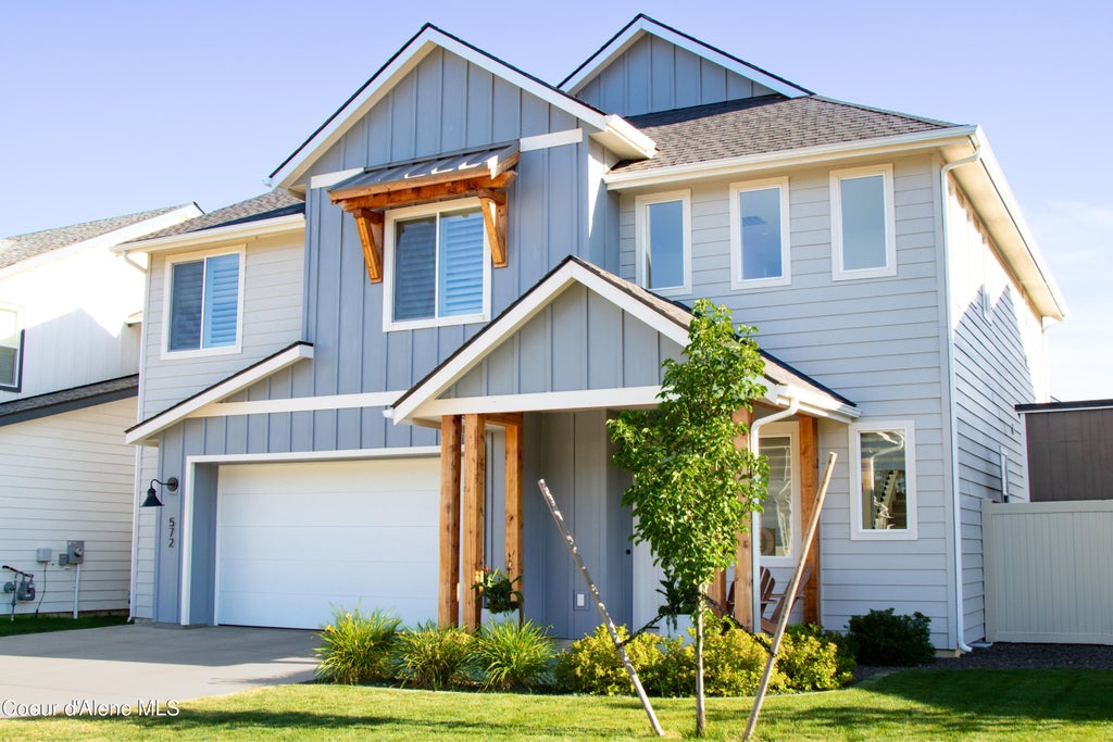 Photo of 572 University Park Park, Sandpoint, ID 83864 (MLS # 26-8965)