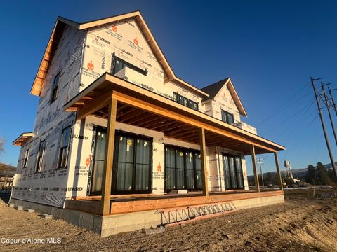 Photo of 51 Kayak Loop Loop, Oldtown, ID 83822 (MLS # 25-11573)