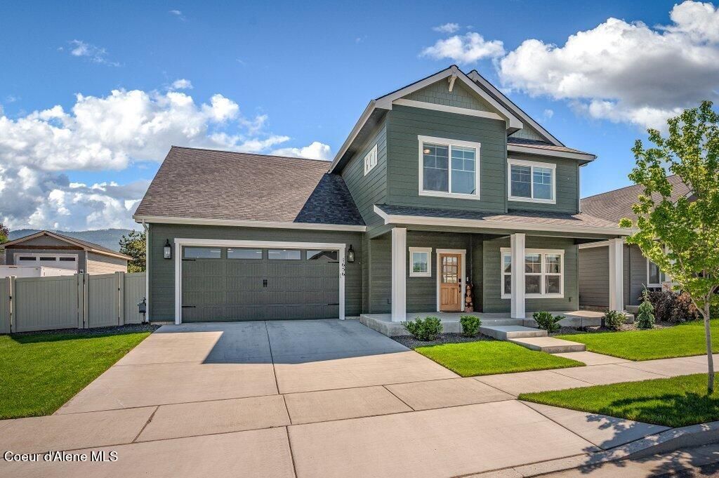 Photo of 1656 OKANOGAN AVE, Post Falls, ID 83854 (MLS # 26-5461)