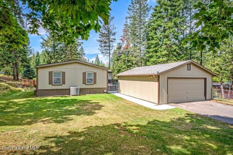 Mobile Home For Sale - 16095 3rd St<br/> Bayview, ID 83803