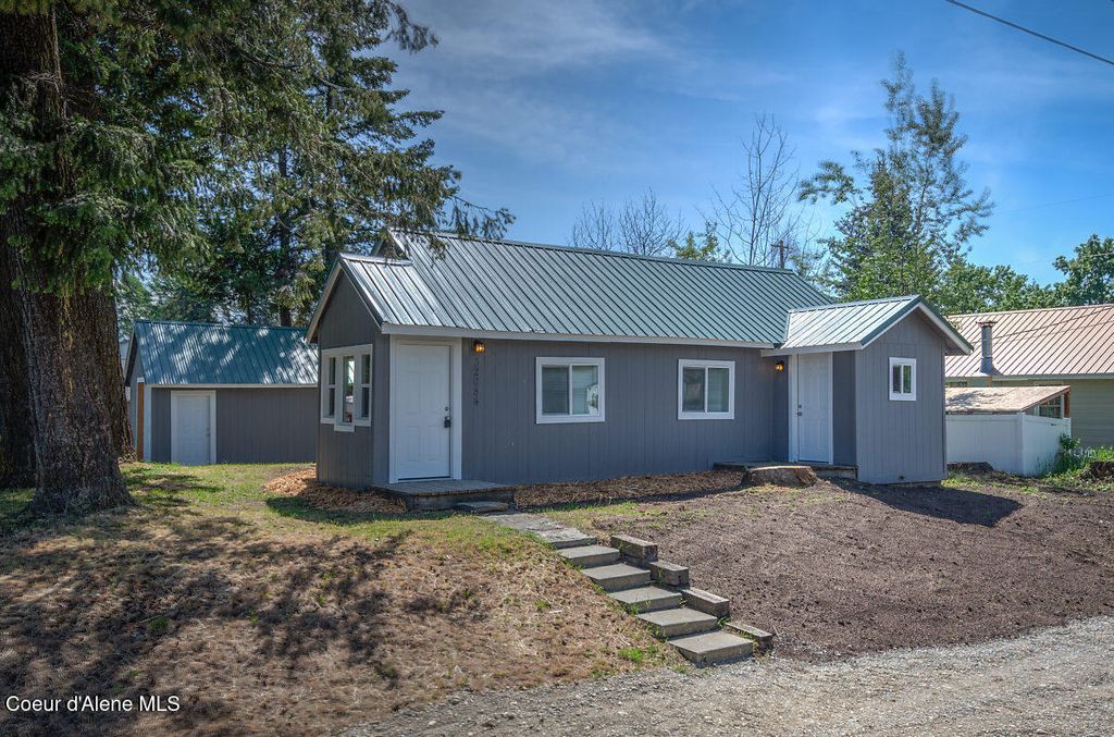 Photo of 32084 6th AVE, Spirit Lake, ID 83869 (MLS # 26-5264)