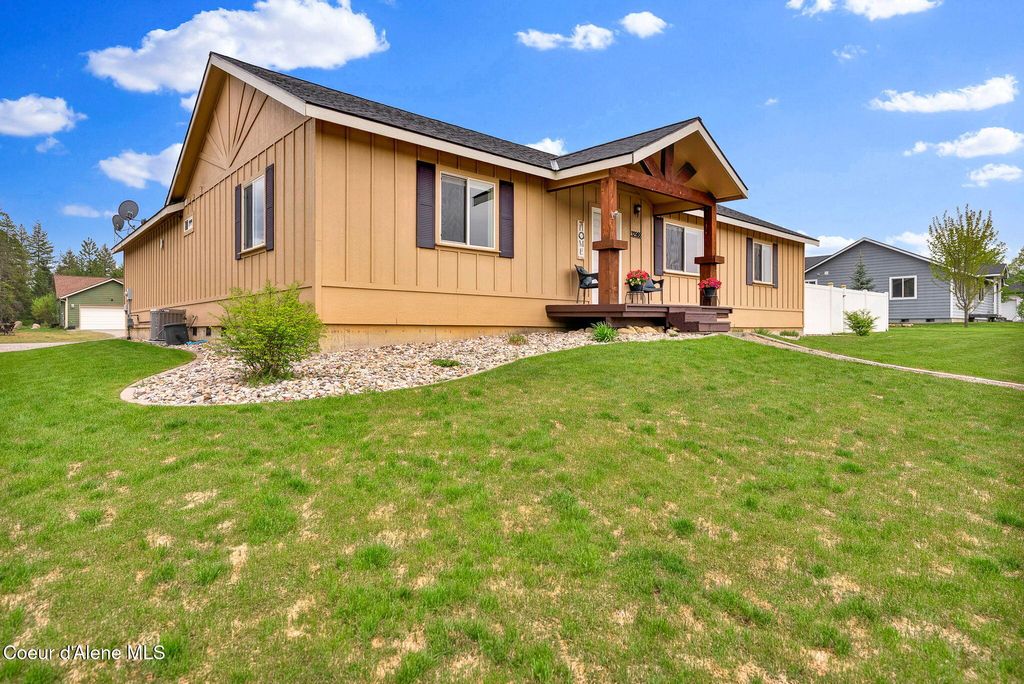 Photo of 32988 7th Ave, Spirit Lake, ID 83869 (MLS # 26-4658)