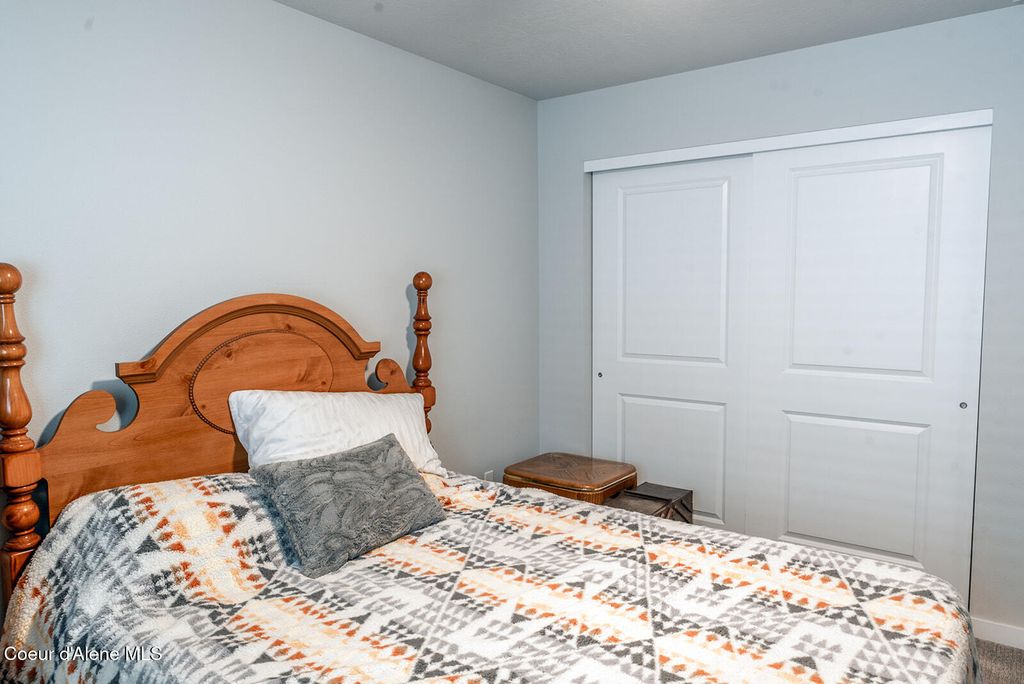 Photo of 1324 Yellowstone Ave, Post Falls, ID 83854 (MLS # 26-2512)