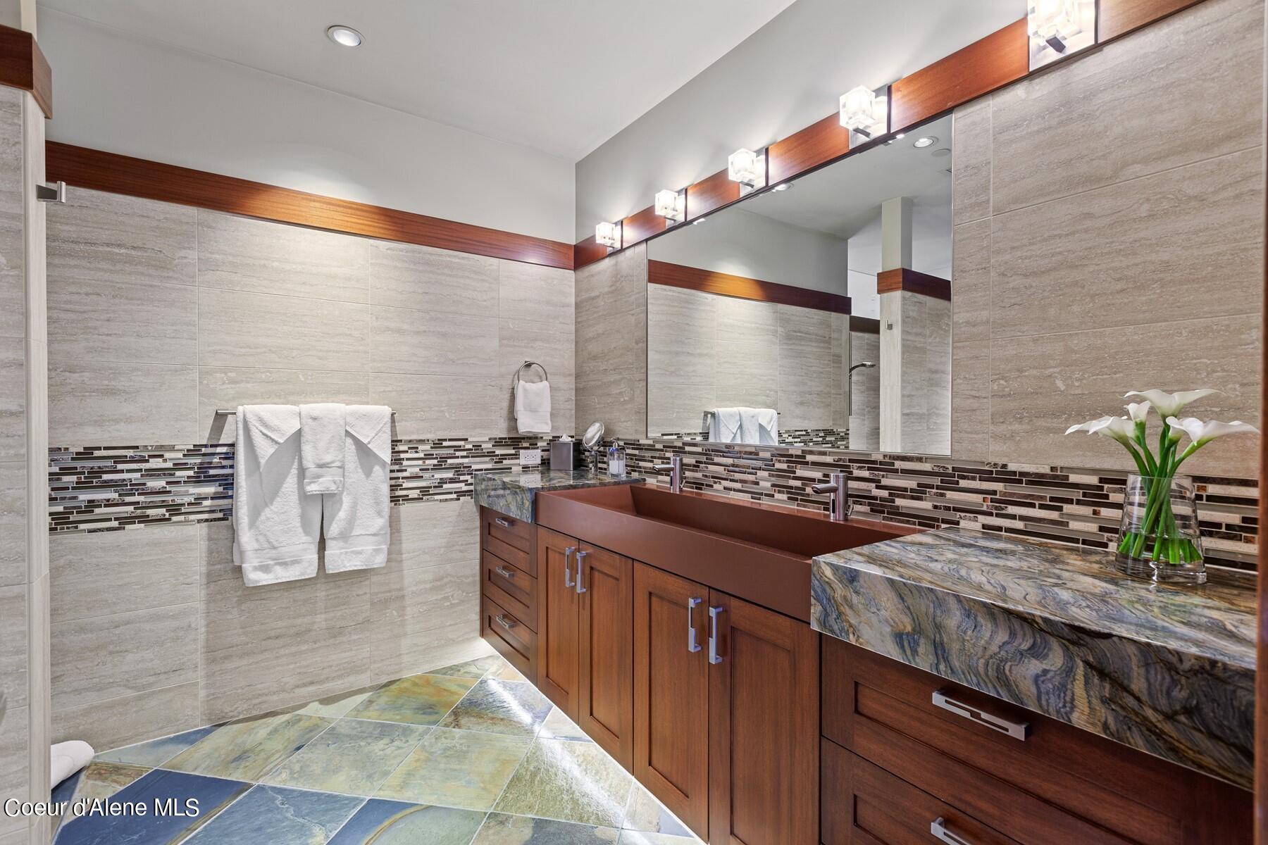 2051 S Island Green, Coeur d'Alene, Idaho image 31