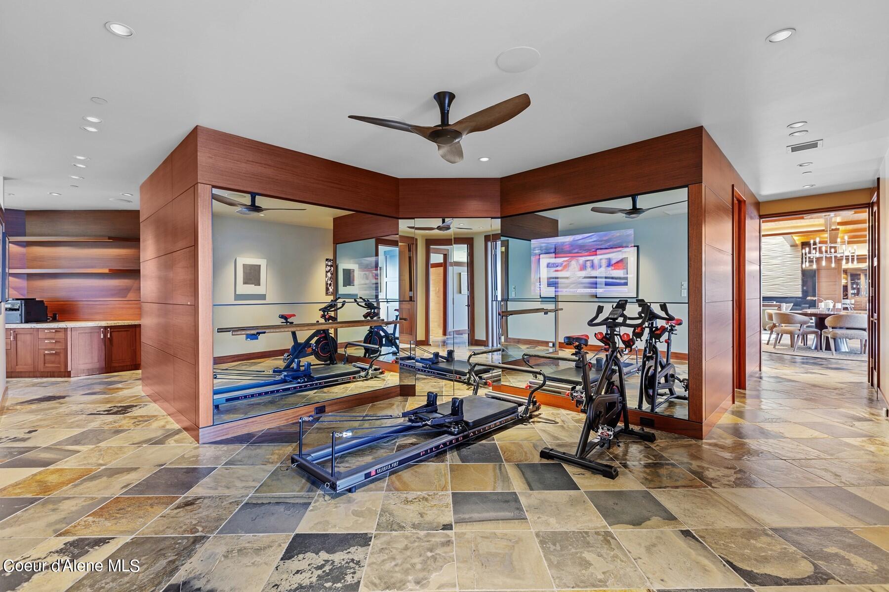 2051 S Island Green, Coeur d'Alene, Idaho image 33
