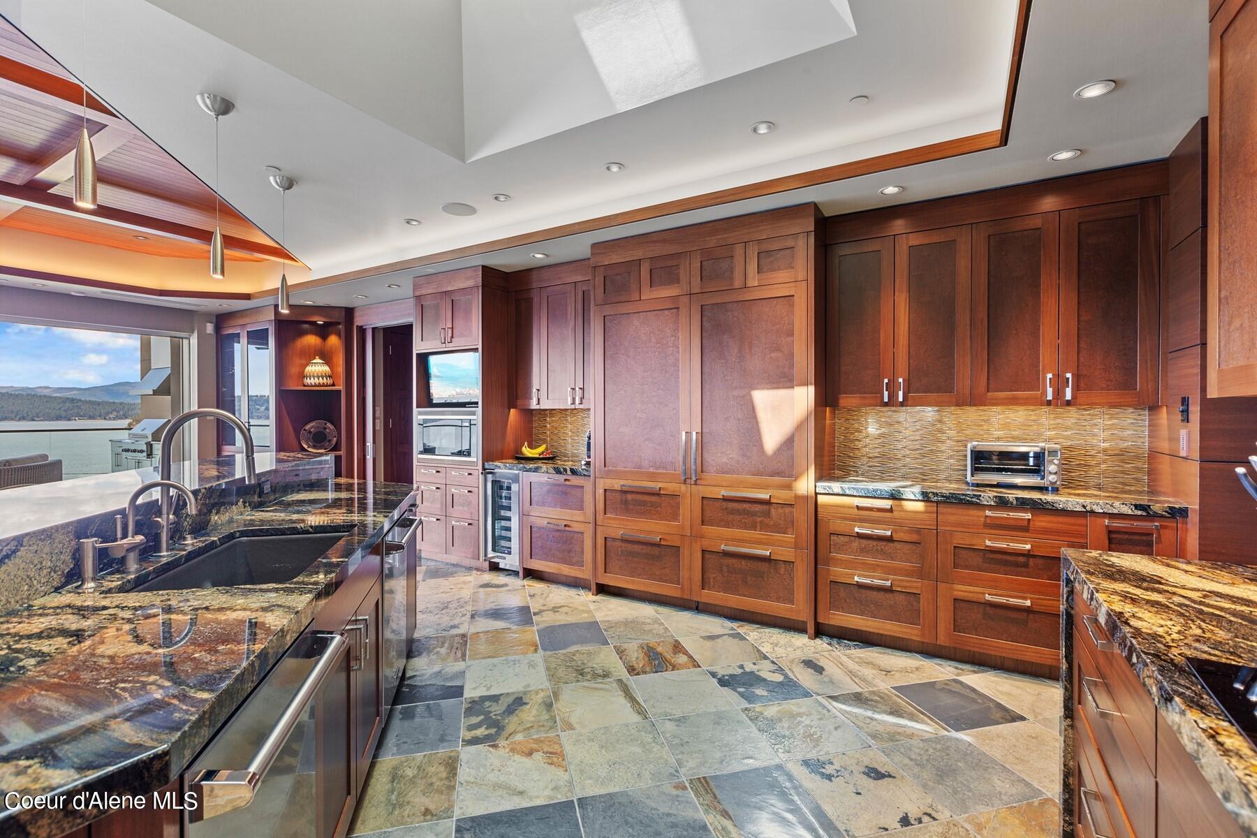 2051 S Island Green, Coeur d'Alene, Idaho image 47