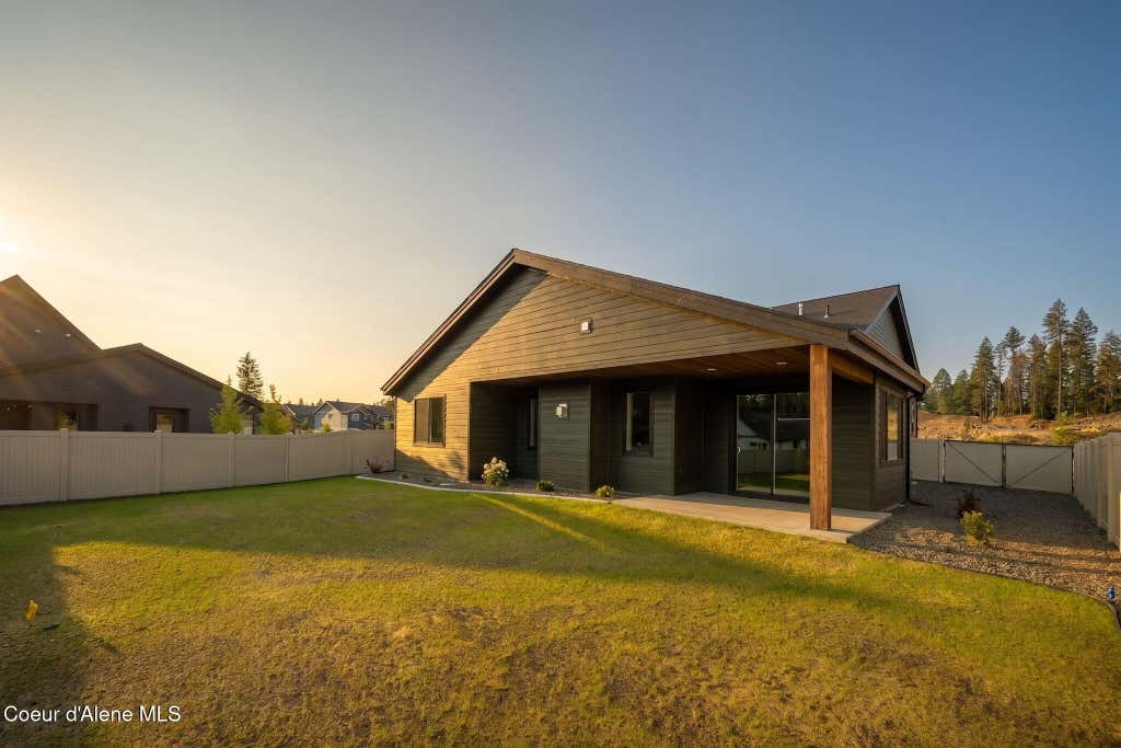 Photo of 974 STEEPLE CHASE Rd, Hayden, ID 83835 (MLS # 26-1366)