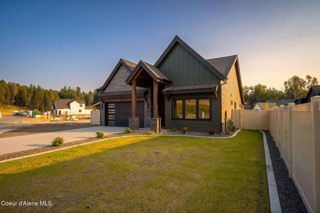 Photo of 974 STEEPLE CHASE Rd, Hayden, ID 83835 (MLS # 26-1366)